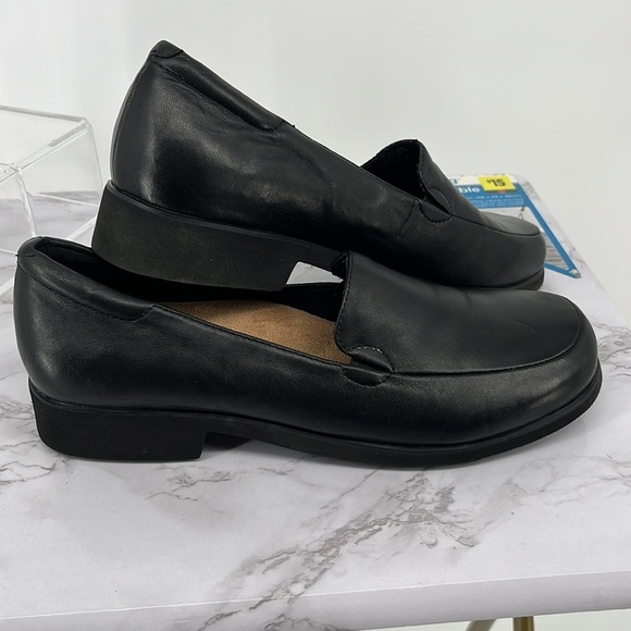 TROTTERS Jaiden Black Leather Loafers Square Toe Cushioned Classic 8.5 Narrow - Picture 2 of 7